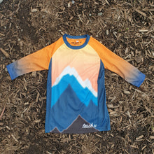 Load image into Gallery viewer, Mountain Mist 3/4 Jersey - Youth Multi
